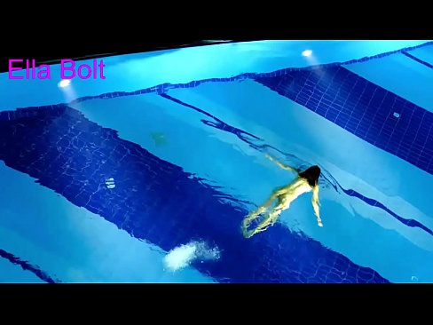❤️ Ùn possu micca piantà di fighjulà, ghjovana bionda catturata nuda in piscina ELLA BOLT Sluts à noi % co.valeshop.top% ❌❤