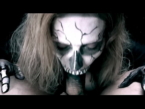 ❤️ Ragazza demonia chì succhia u cazzo cù a so bocca nera è ingoia cum. Sluts à noi % co.valeshop.top% ❌❤